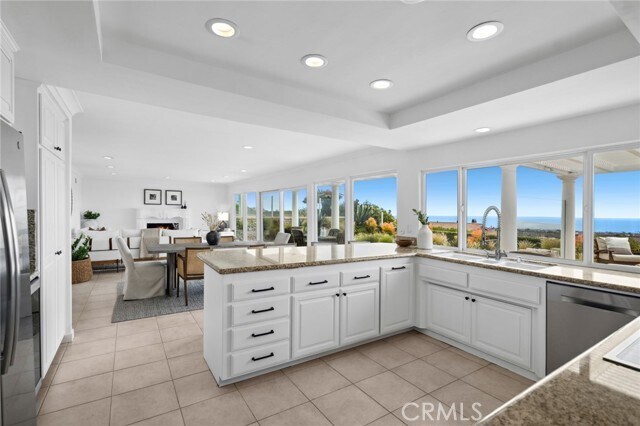 Building Photo - 25 Point Loma Dr