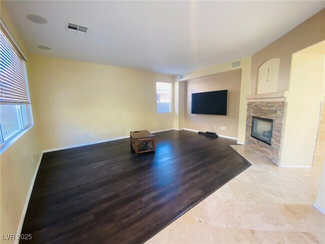 Building Photo - 10234 Torrey Valley Ct