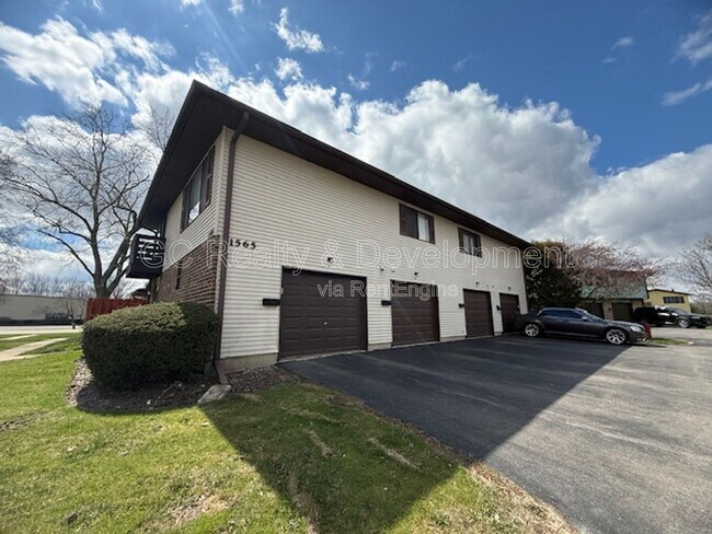 Building Photo - 1565 Burton Ct