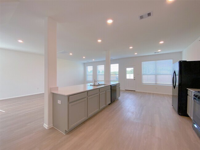 Building Photo - 25410 Katy Gate Ln