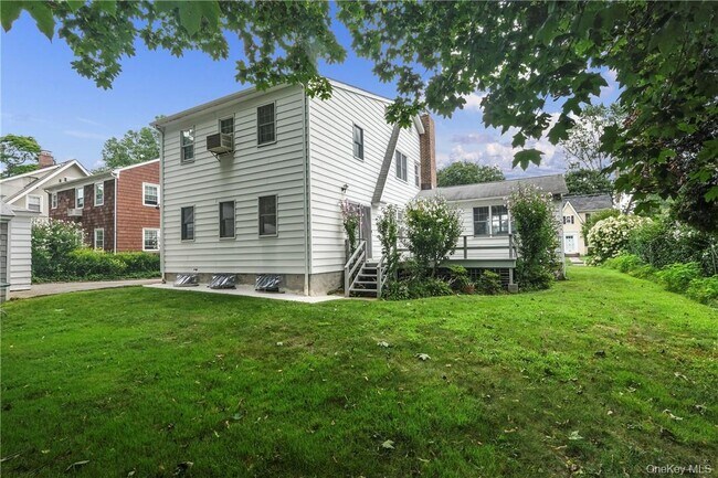 Building Photo - 175 Webster Rd