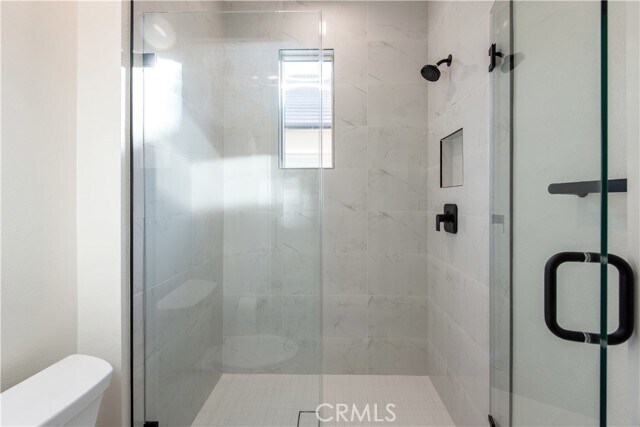 Building Photo - 150 Somera