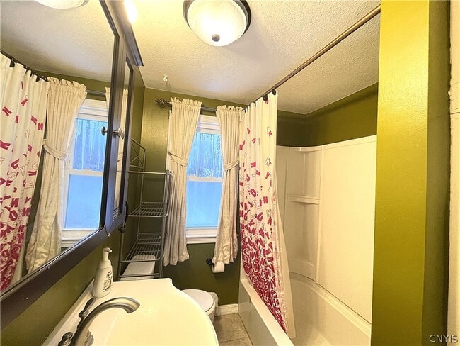 Building Photo - 121 Wadsworth Rd