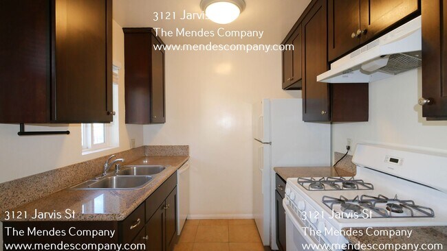 Building Photo - 3121 Jarvis St