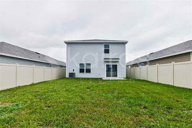 Building Photo - 4451 SW 85 Ln