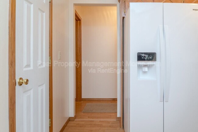 Building Photo - 3531 Leawood Ave