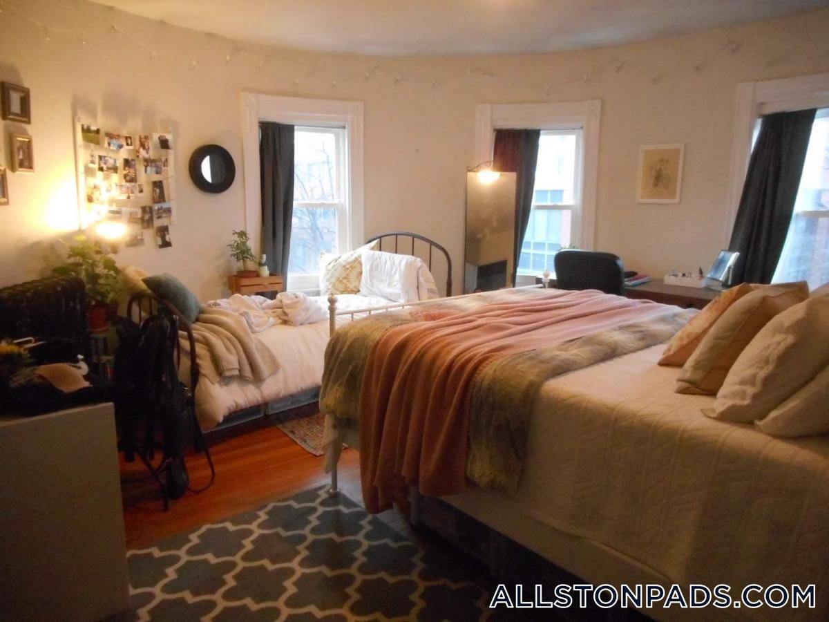 Building Photo - 42 Brainerd Rd