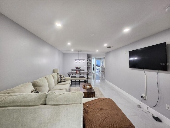 Building Photo - 8809 Grand Palms Cir