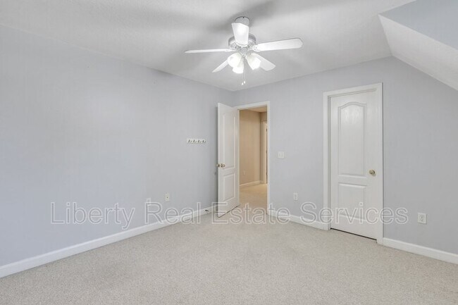 Building Photo - 40 Downie Ct