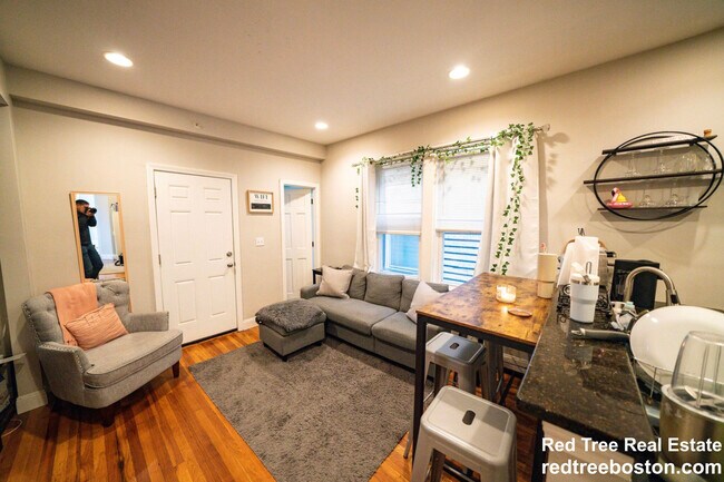 Building Photo - 3 Alleghany St