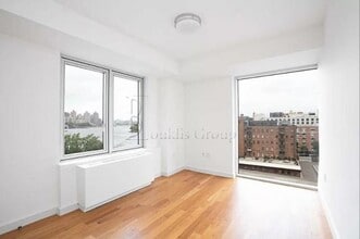 Building Photo - 1 bedroom in ASTORIA NY 11106