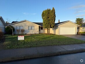 Building Photo - Three Bedroom Home in North Salem