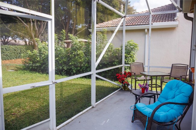 Building Photo - 1572 Canary Island Dr