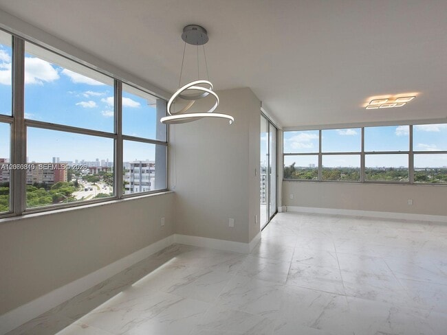 Building Photo - 1200 NE Miami Gardens Dr