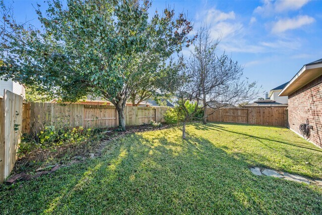 Building Photo - 8815 Rollick Dr