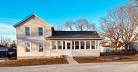 Building Photo - 205 Forest St
