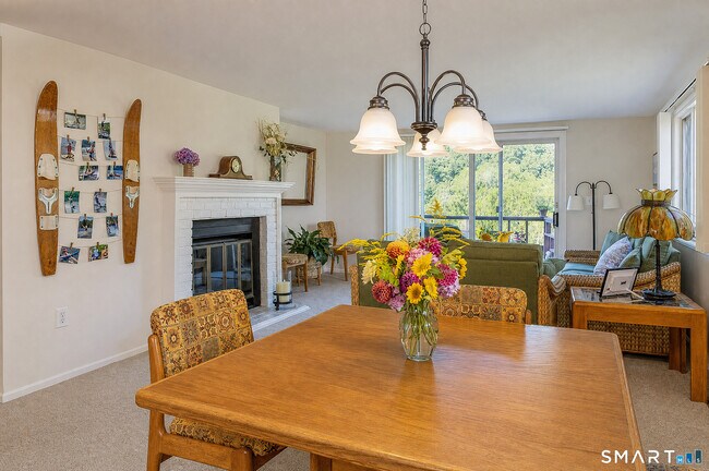 Building Photo - 339 CT-39