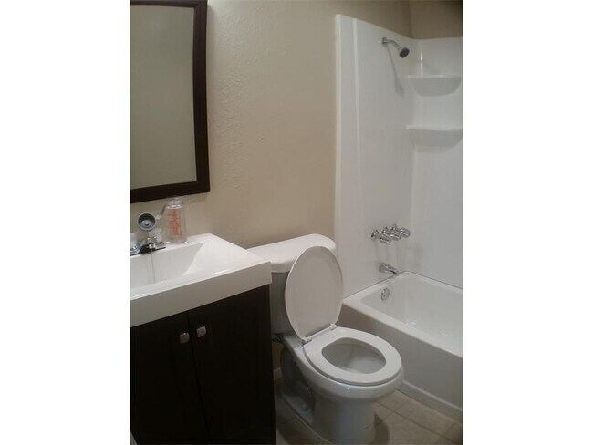 Building Photo - 901 Taulbee Ln