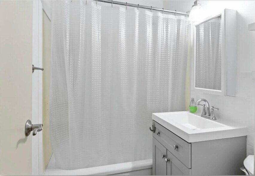 Building Photo - 2251 N Triphammer Rd