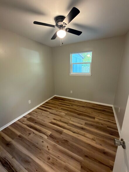 Building Photo - 6309 Rambler Dr