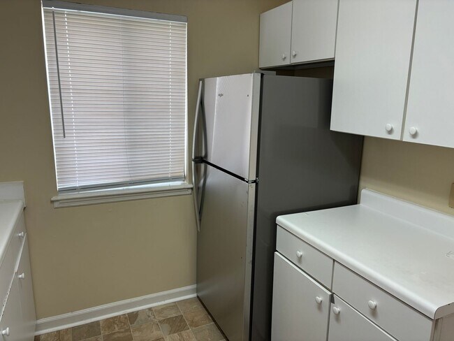 Building Photo - 2 BED 2 BATH CONDO ON BOTTOM FLOOR AT MYRTLE GREENS