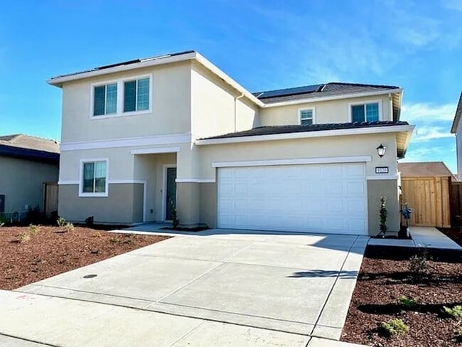 Primary Photo - Spacious 4 Bedroom Home in West Roseville ...