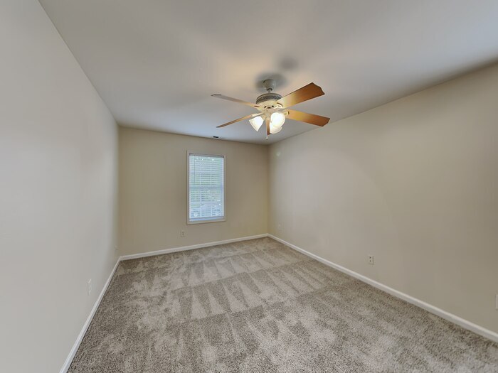Building Photo - 2727 Oasis Ln