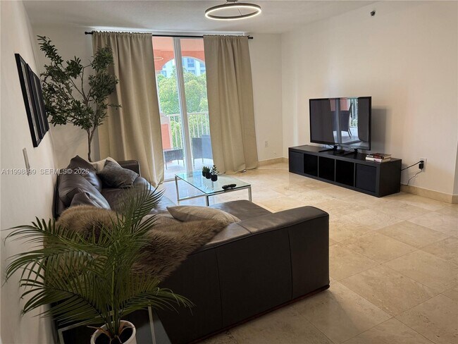 Building Photo - 19555 E Country Club Dr