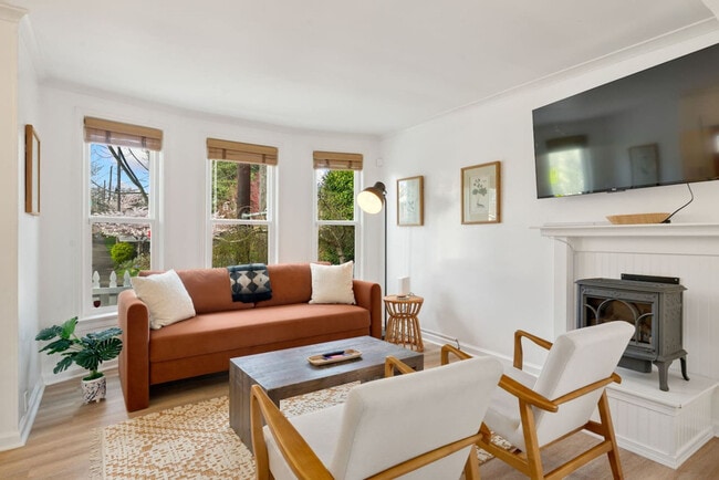 Building Photo - 2749 NW 65th St