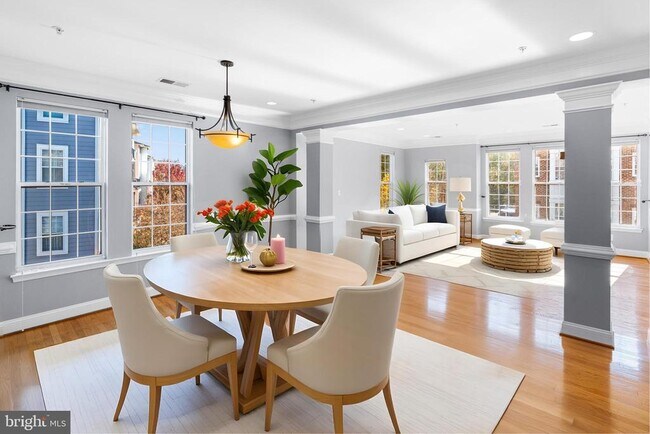 Primary Photo - 92 Chevy Chase St