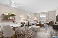 Building Photo - 905 River Rd