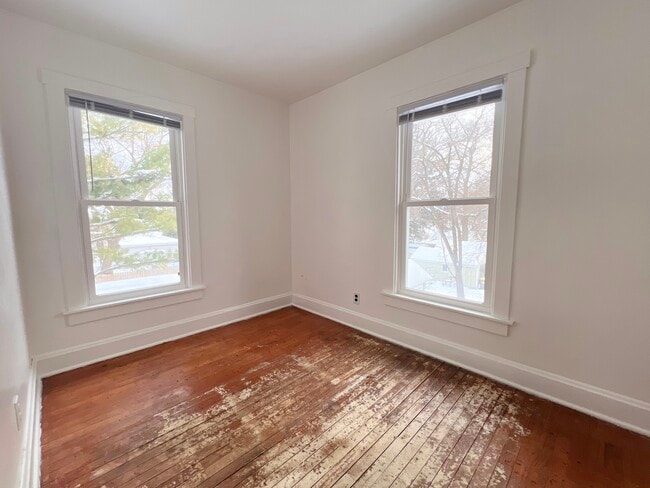 Building Photo - 721 Dean St