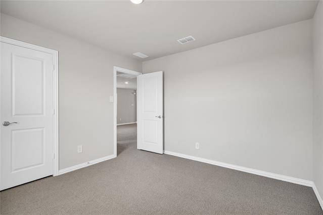 Building Photo - 421 Ezra Ln