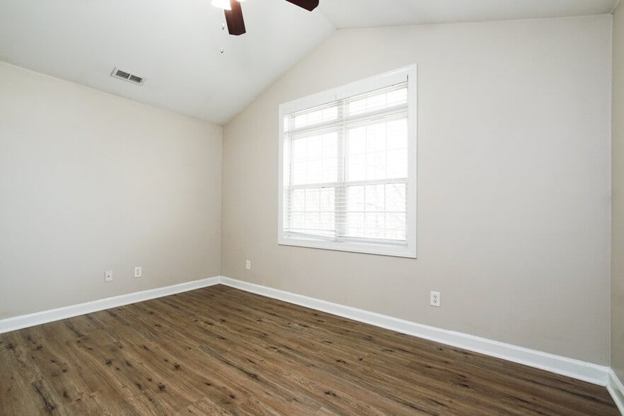 Building Photo - 2012 Winston Diamond Ct