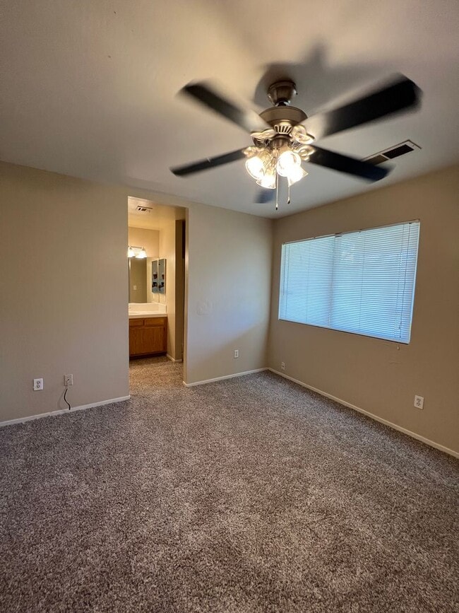 Building Photo - 6204 Straub Ln