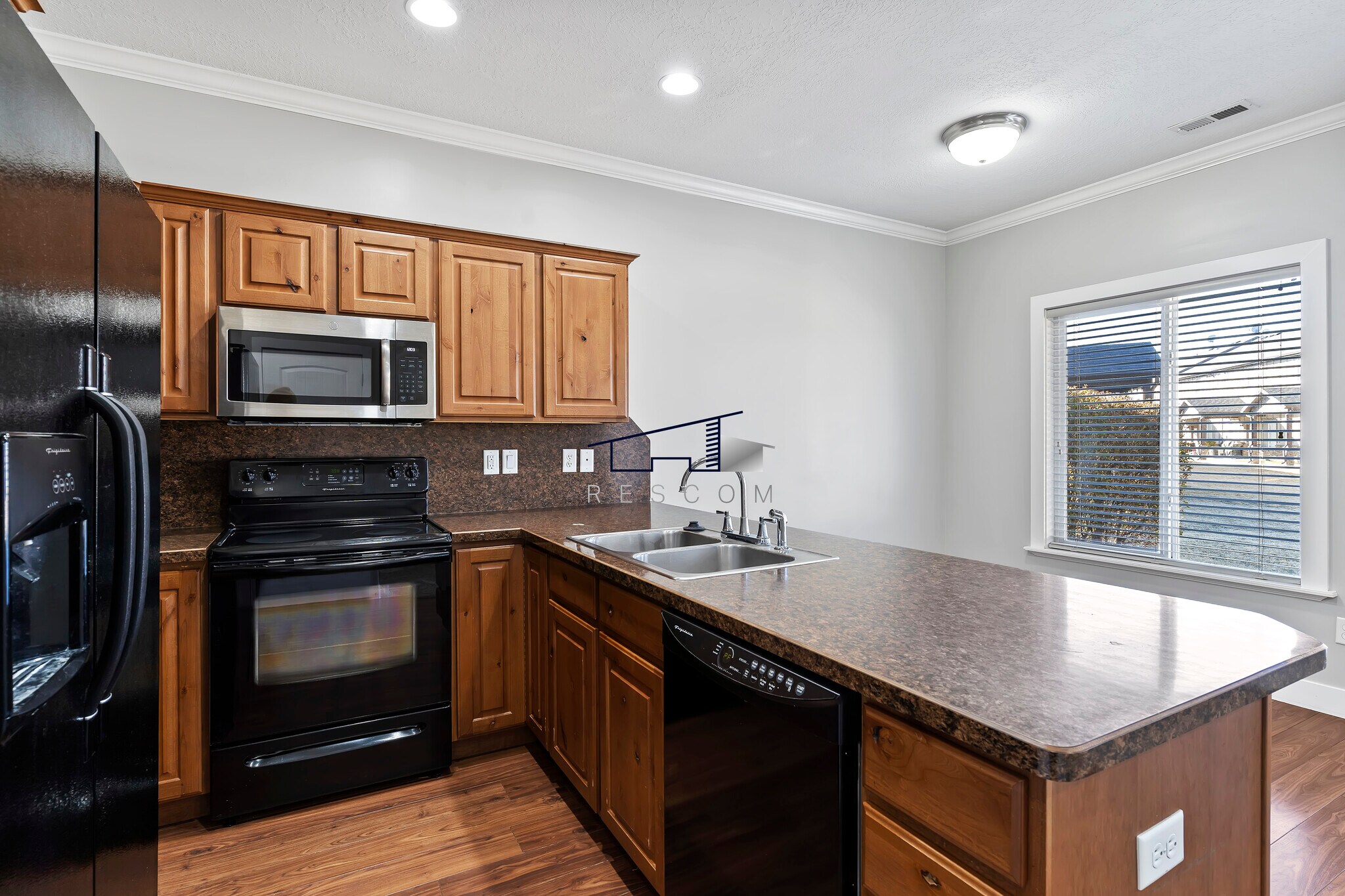 Building Photo - 2071 Madie Ln