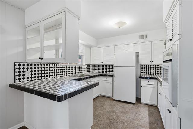 Building Photo - 1403 Provincetown Ln