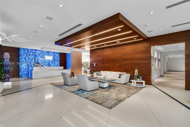 Building Photo - 300 Sunny Isles Blvd
