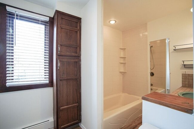 Building Photo - 52 Ludger Ave