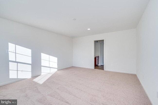 Building Photo - 192 Ludgate Mnr