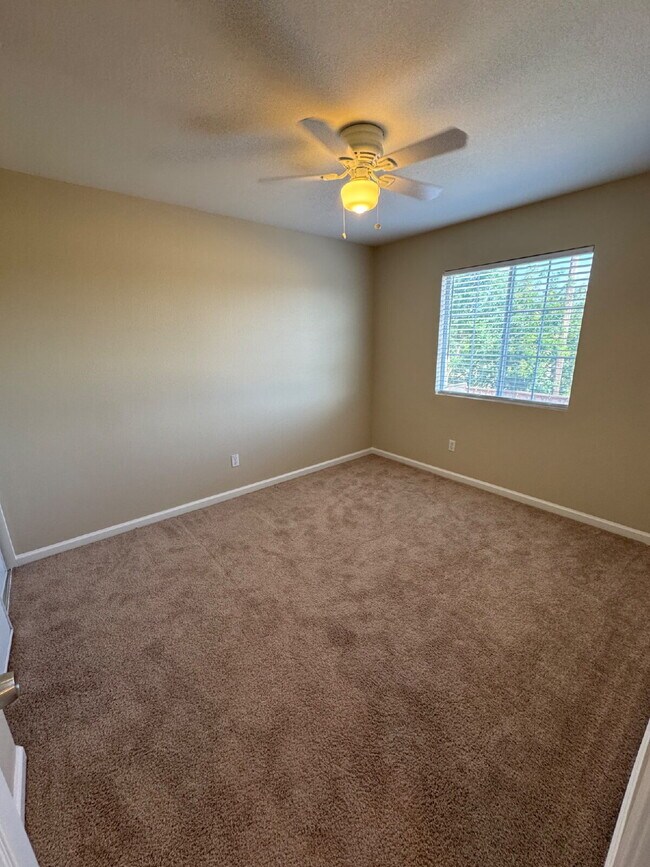 Building Photo - Beautiful 4-Bedroom Home with Spacious Backyard & Covered Patio