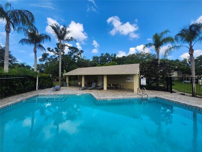 Building Photo - 2897 Thaxton Dr