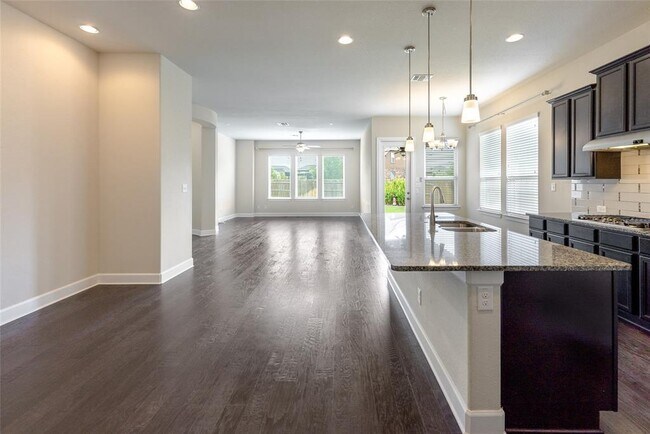 Building Photo - 3043 Hidalgo Loop