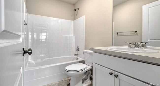 Building Photo - 3 Bed 2.5 Bath SFR Daisy Crossing Sultan Home