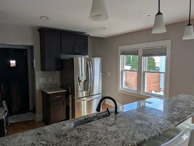 Building Photo - 6706 Vista Ave