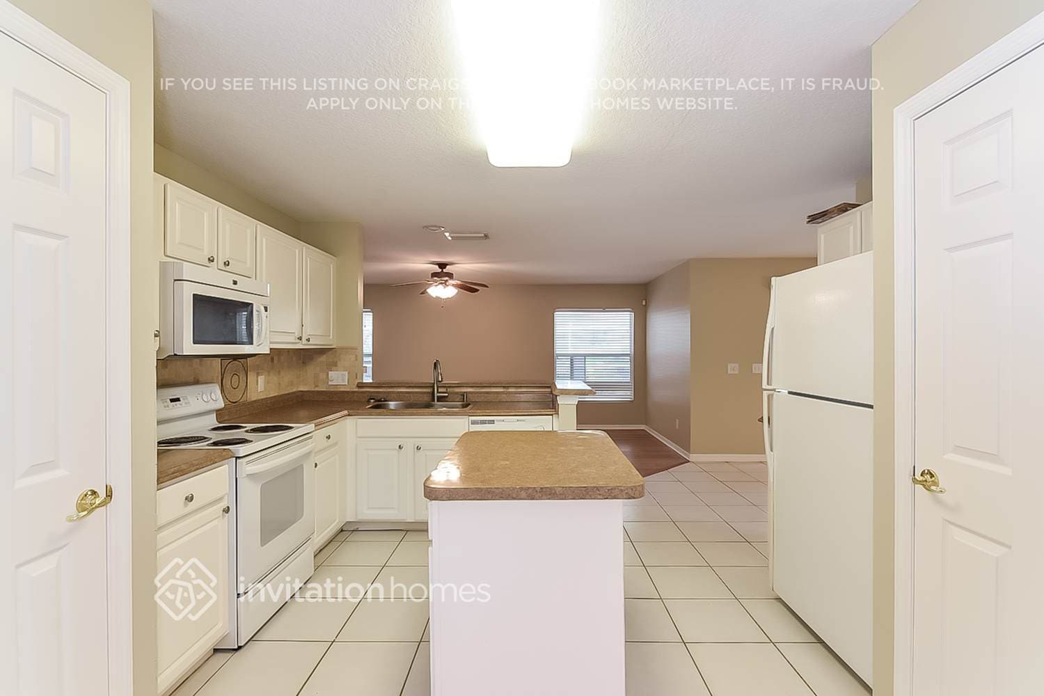 Building Photo - 15123 Heronglen Dr