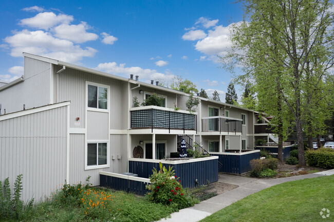 Primary - Marlow Apartments