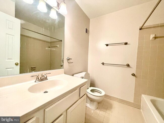 Building Photo - 7609 Dominion Dr