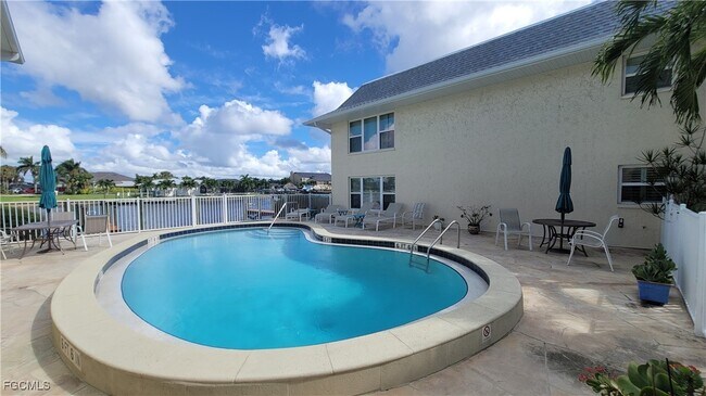 Building Photo - 1827 SE 41st St