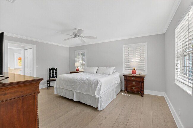 Building Photo - 4690 Palo Verde Dr